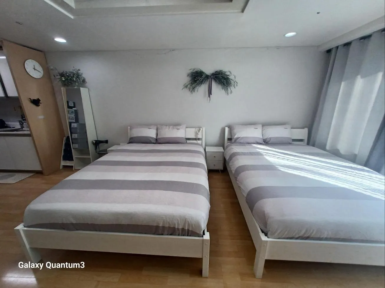 Hongdae Residence-4 - 1Min From Hongik Univ Station #1 Seoul Apartment